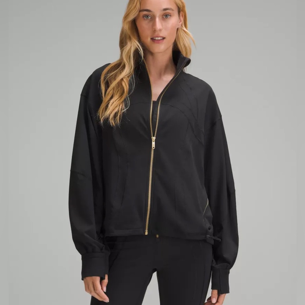 Lululemon Define Relaxed-Fit Jacket
Luon with gold hardware